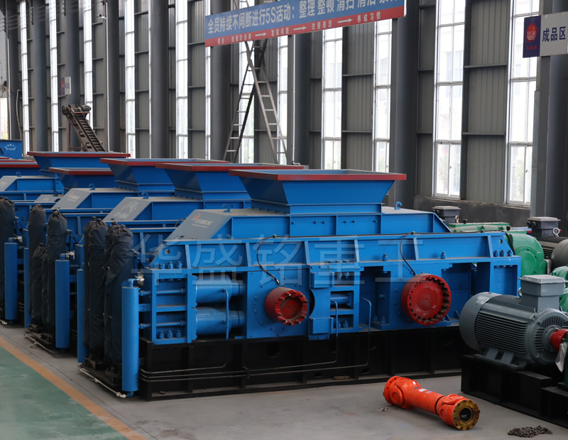 石英砂液壓數(shù)控對輥制砂機(jī)價格 石英砂液壓數(shù)控對輥制砂機(jī)價格